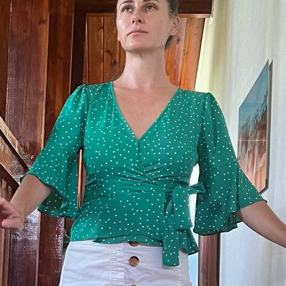 3/$12 Green wrap top with white polka dots from BB Dakota - Picture 3 of 9